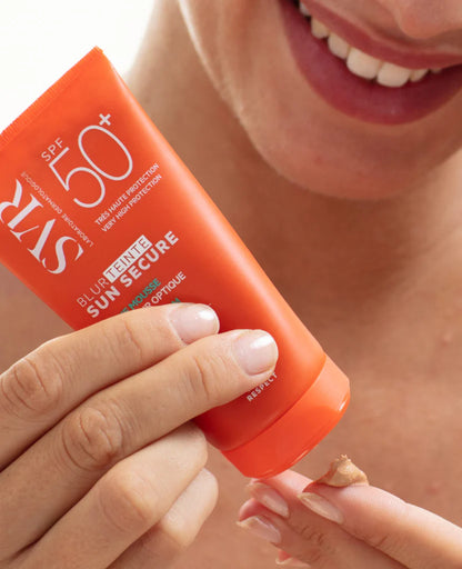 Sun Secure Blur SPF 50 con tinte